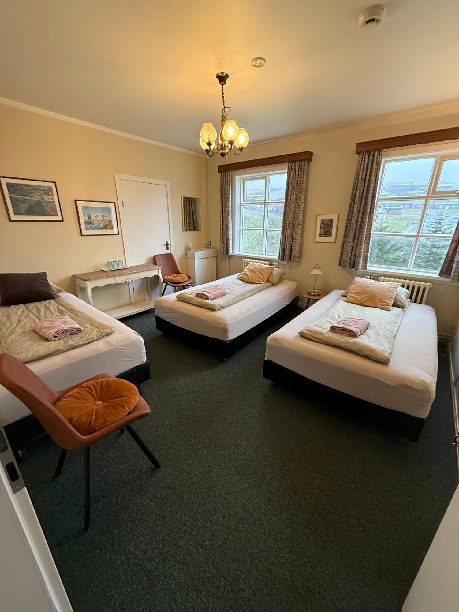Arsalir Guesthouse Vik B&B Eksteriør bilde